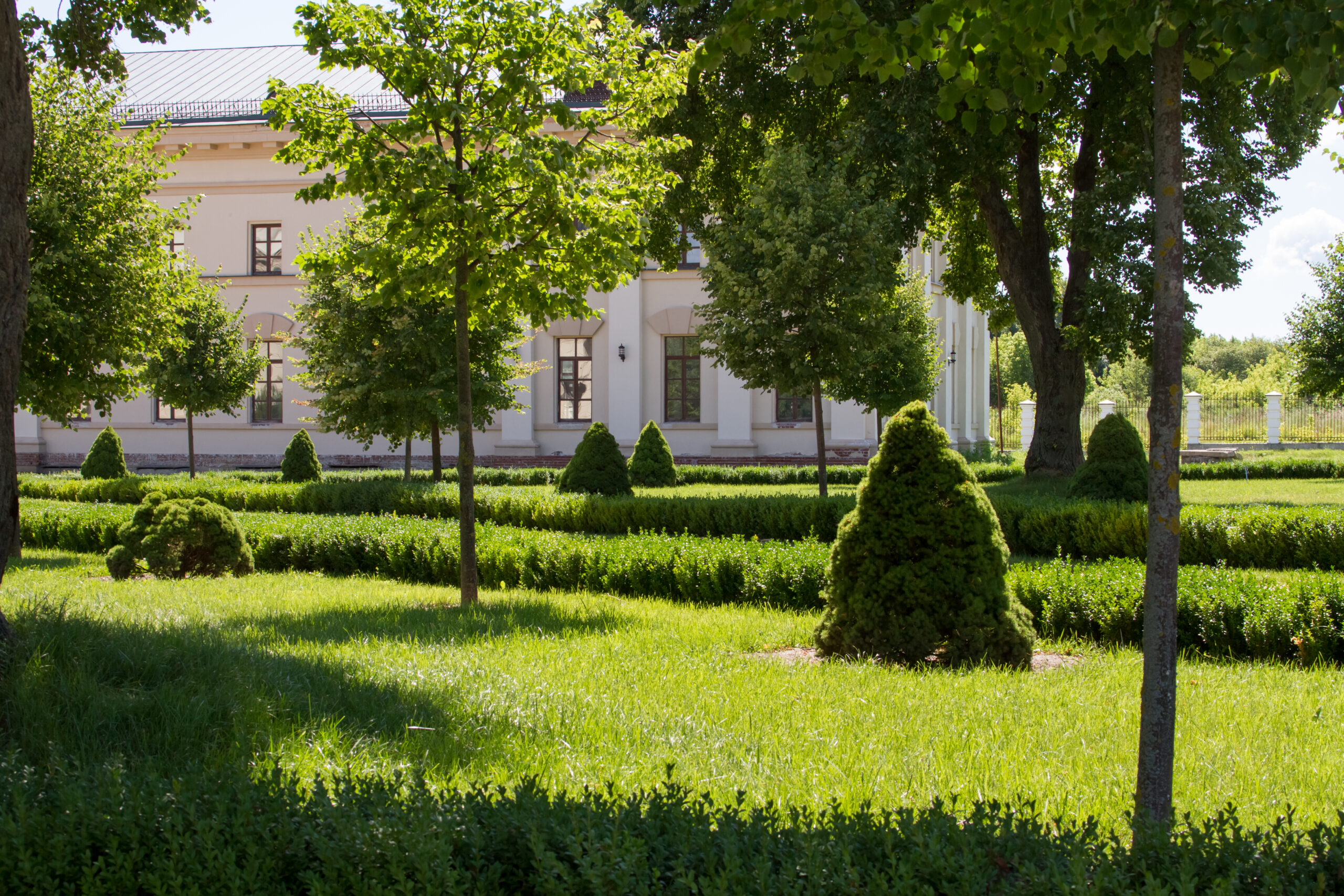 Grünanlagen & Baumpflege in Brandenburg